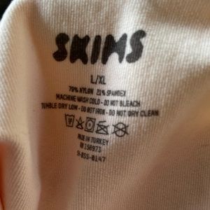 Skims maternity Spanx